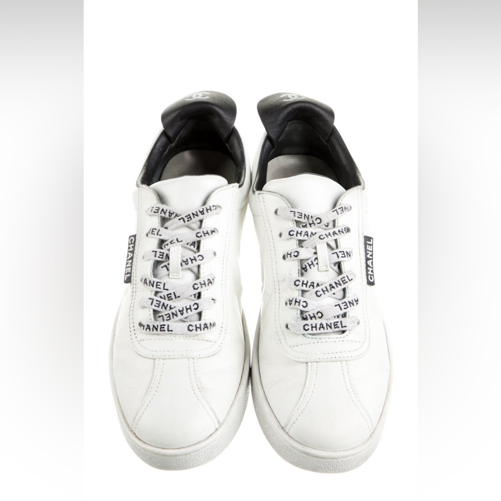 🌨️ Chanel Sneakers 🌨️